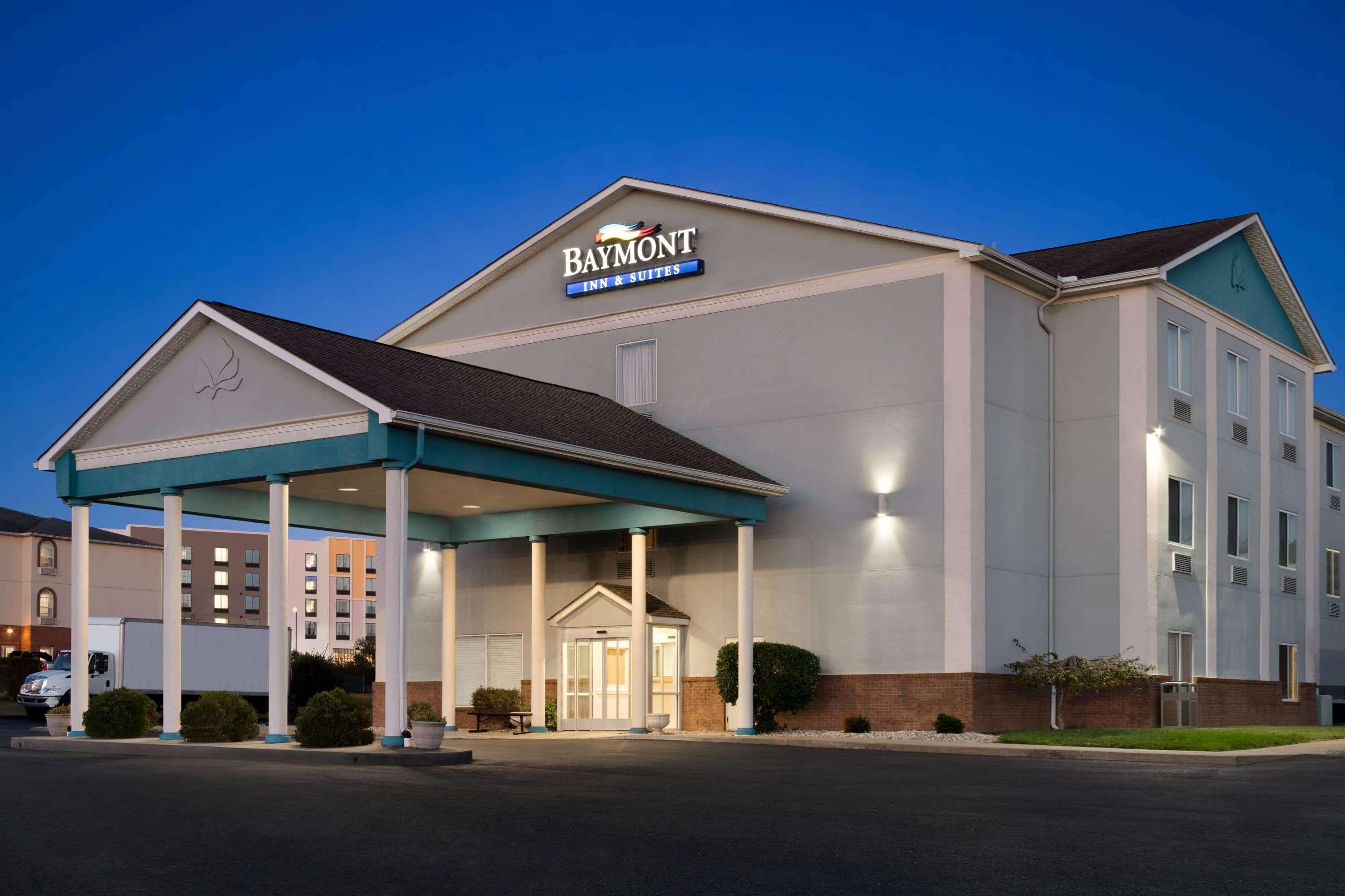 Baymont By Wyndham Elizabethtown Hotel Exterior photo